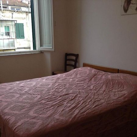 Willa Casa Sara Viareggio Pokój zdjęcie