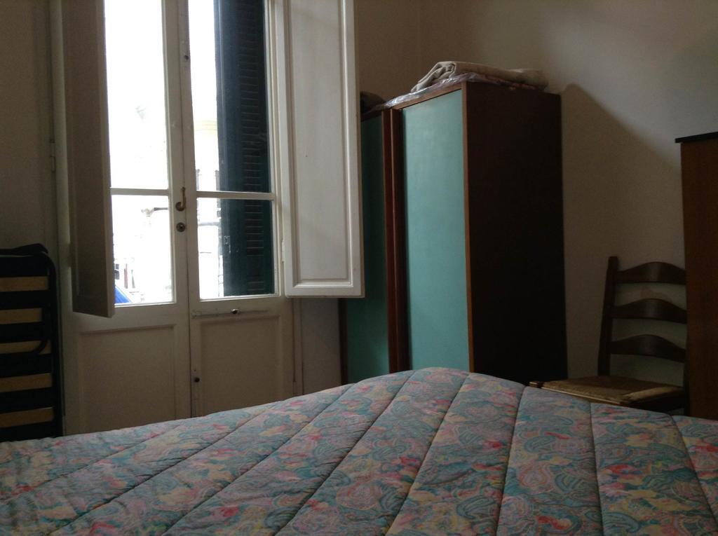 Willa Casa Sara Viareggio Pokój zdjęcie